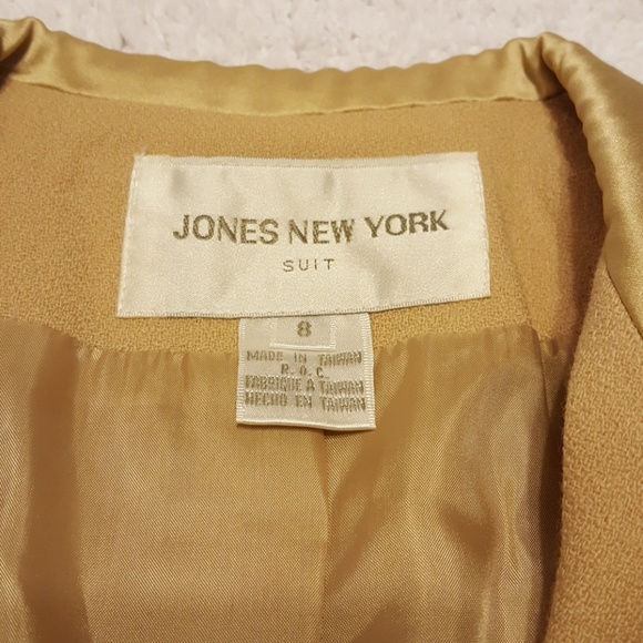 Jones New York 100% worsted wool Camel Suit - Picture 6 of 8